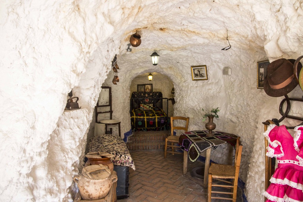 Maisons trogolodytes (cuevas) du Sacromonte à Grenade