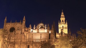 Cathédrale et Giralda de Séville de nuit